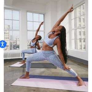 SPIRITUAL GANGSTER collab with MANDUKA leggings